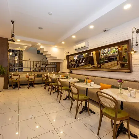 The Marions - Comfortable In Taksim فندق 3*