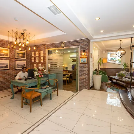 فندق The Marions - Comfortable In Taksim 3*