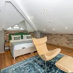 The Marions - Comfortable In Taksim 3*