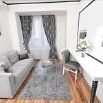 فندق The Marions - Comfortable In Taksim 3*