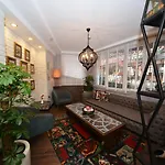 The Marions - Comfortable In Taksim فندق اسطنبول