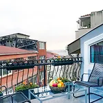 The Marions - Comfortable In Taksim 3*