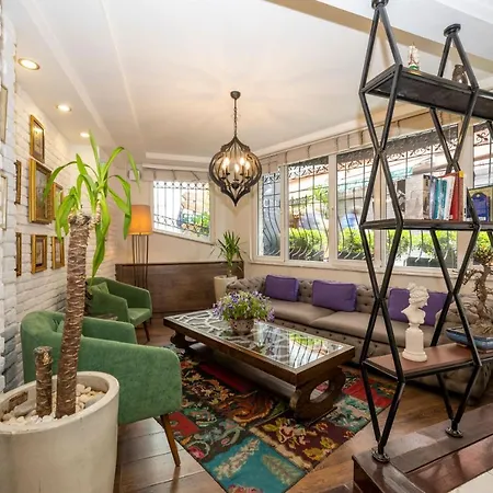 The Marions - Comfortable In Taksim 3*