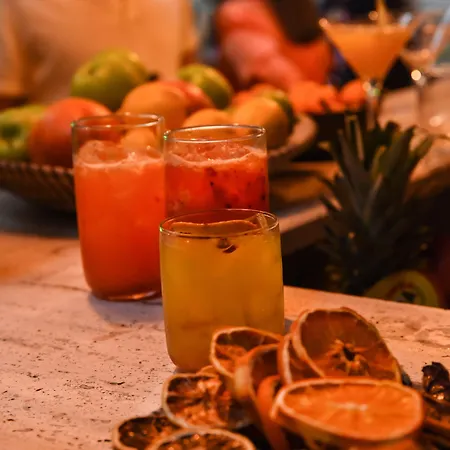 The Marions - Comfortable In Taksim Istanbul
