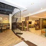 The Marions - Comfortable In Taksim 3*